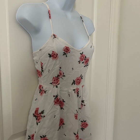 DIVIDED H&M Cute Summer Beach Dress - Size XXS -$1  when you buy 3 or more item - Picture 2 of 5